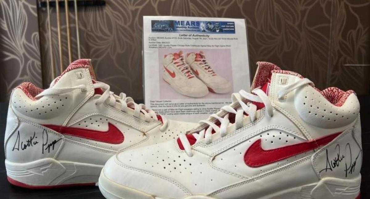 拿了11年童工合同，投资亏损，NBA50大明星之一却成了最大失败者